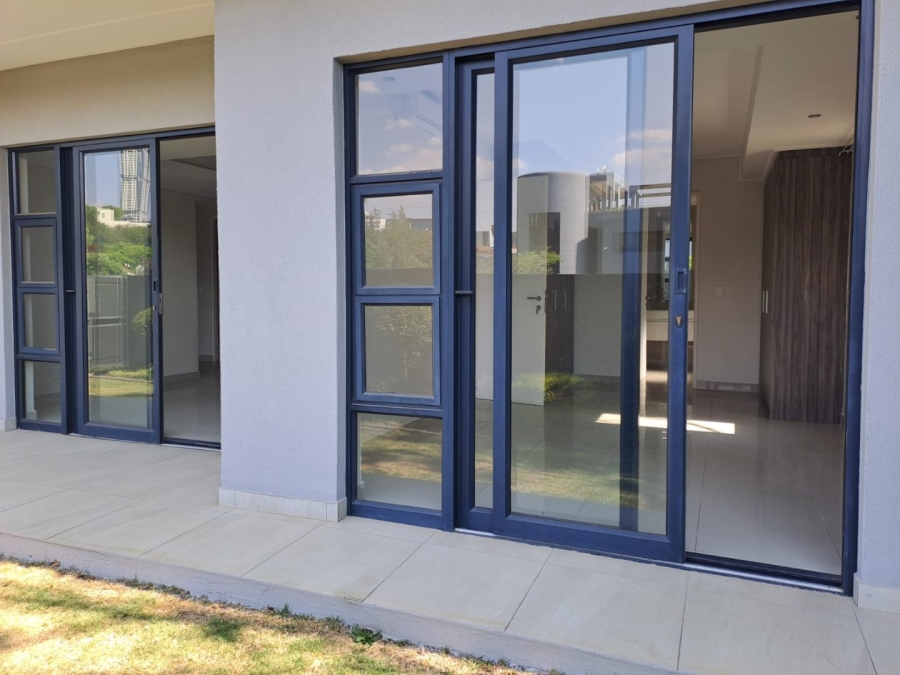 To Let 2 Bedroom Property for Rent in Parkmore Gauteng