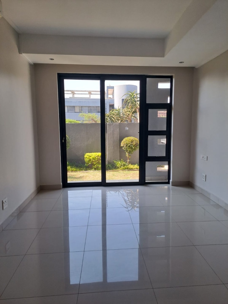 To Let 2 Bedroom Property for Rent in Parkmore Gauteng