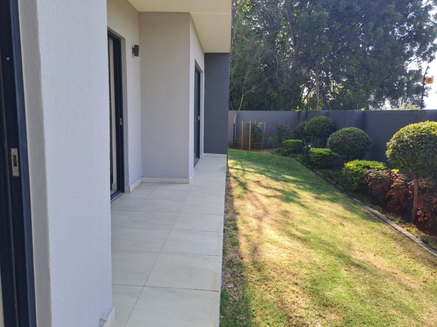 To Let 2 Bedroom Property for Rent in Parkmore Gauteng