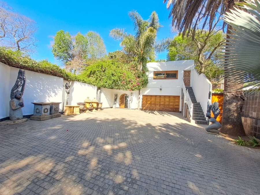 4 Bedroom Property for Sale in Saxonwold Gauteng