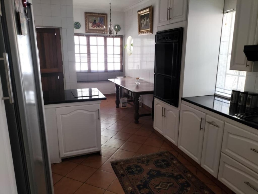 4 Bedroom Property for Sale in Saxonwold Gauteng