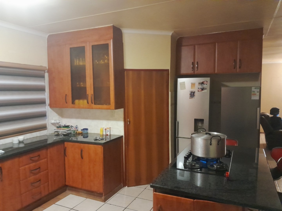 4 Bedroom Property for Sale in Ninapark Gauteng