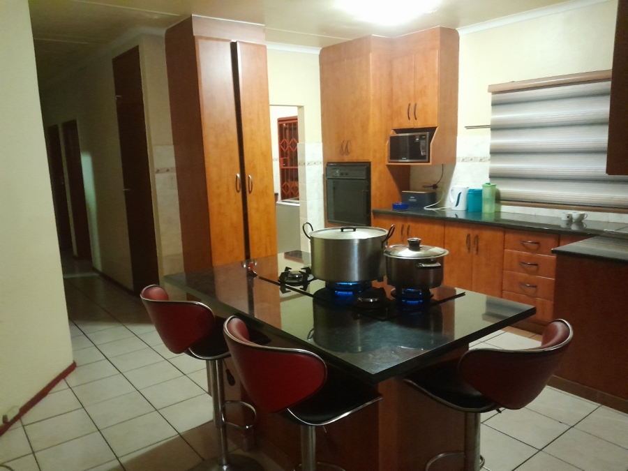 4 Bedroom Property for Sale in Ninapark Gauteng