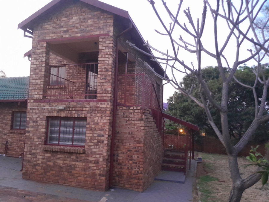 4 Bedroom Property for Sale in Ninapark Gauteng