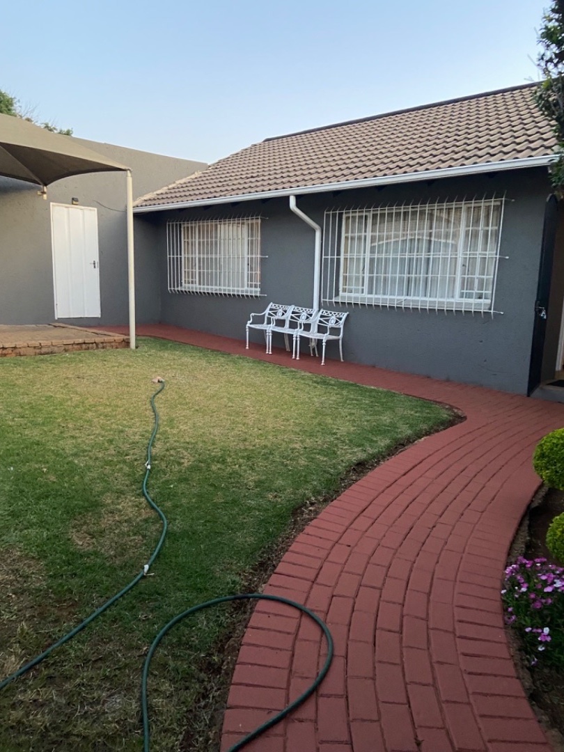 2 Bedroom Property for Sale in Klopperpark Gauteng