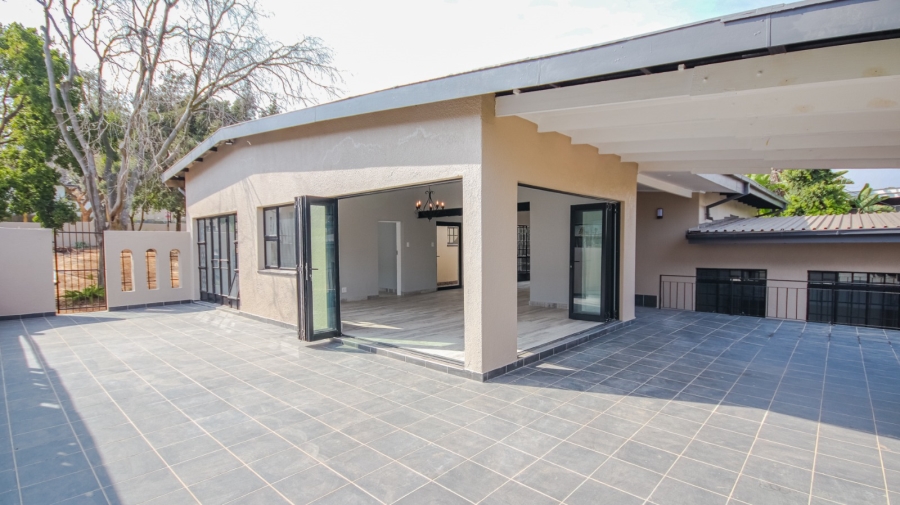 4 Bedroom Property for Sale in Waterkloof Ridge Gauteng