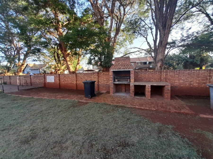 2 Bedroom Property for Sale in Winternest Gauteng