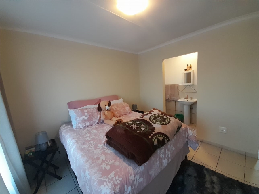 2 Bedroom Property for Sale in Winternest Gauteng