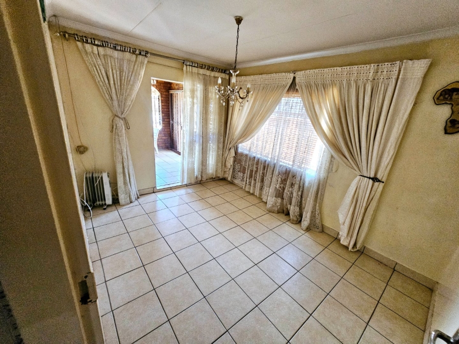 3 Bedroom Property for Sale in Laudium Ext 2 Gauteng