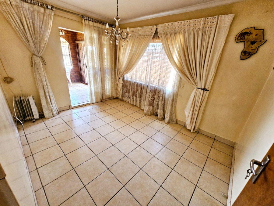 3 Bedroom Property for Sale in Laudium Ext 2 Gauteng