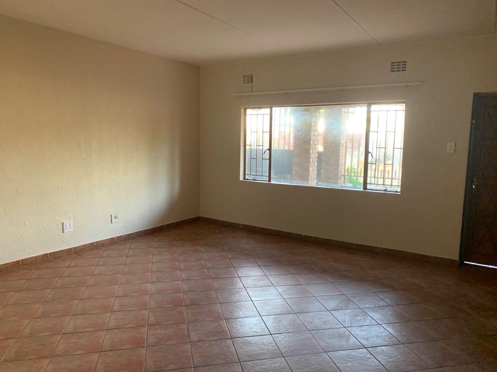 To Let 2 Bedroom Property for Rent in Ravensklip Gauteng