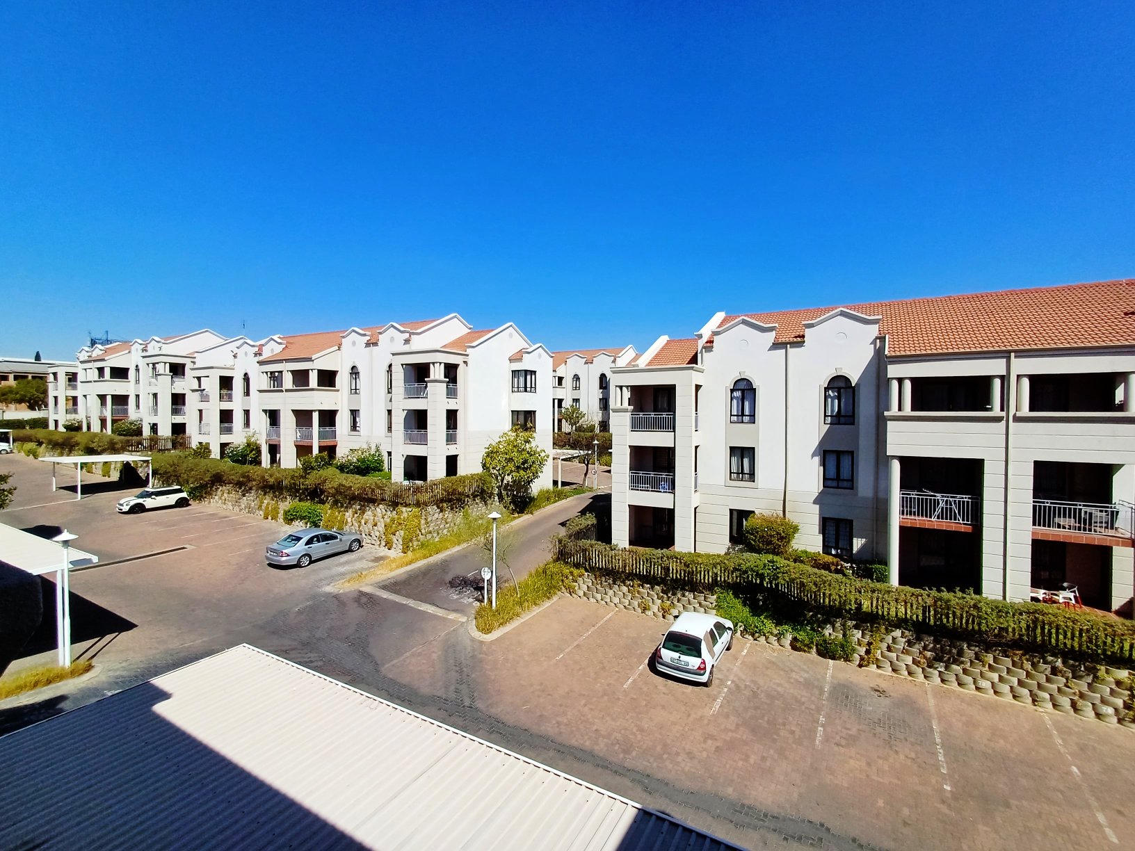 1 Bedroom Property for Sale in Erand Gardens Gauteng