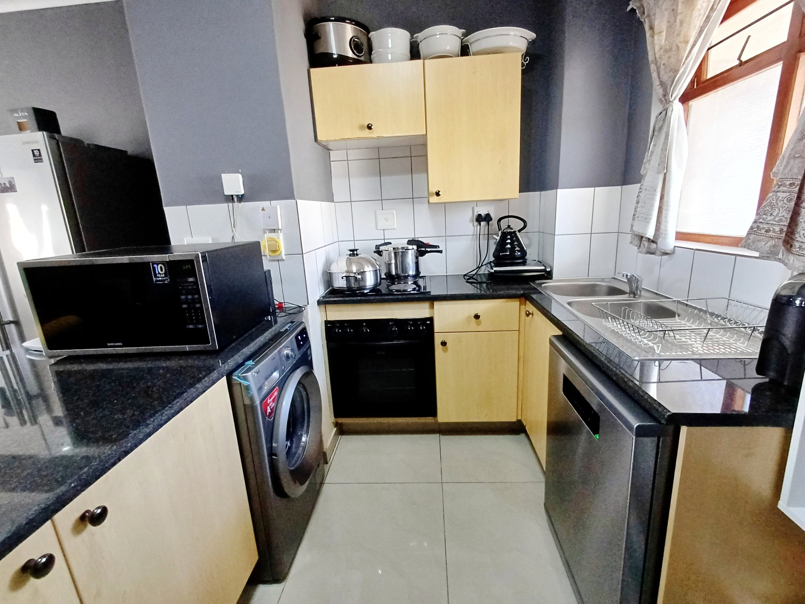 1 Bedroom Property for Sale in Erand Gardens Gauteng