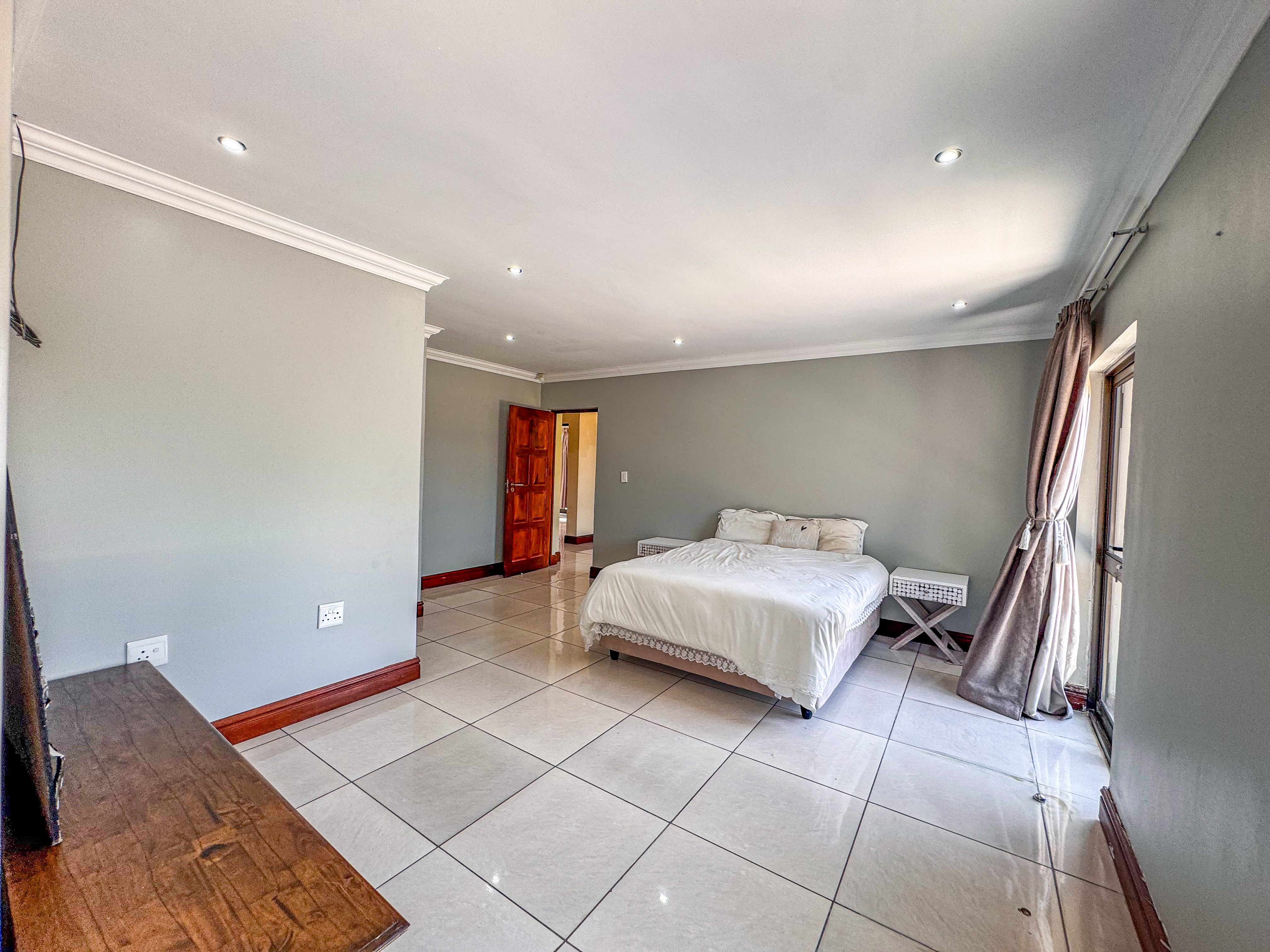 4 Bedroom Property for Sale in Willow Acres Gauteng