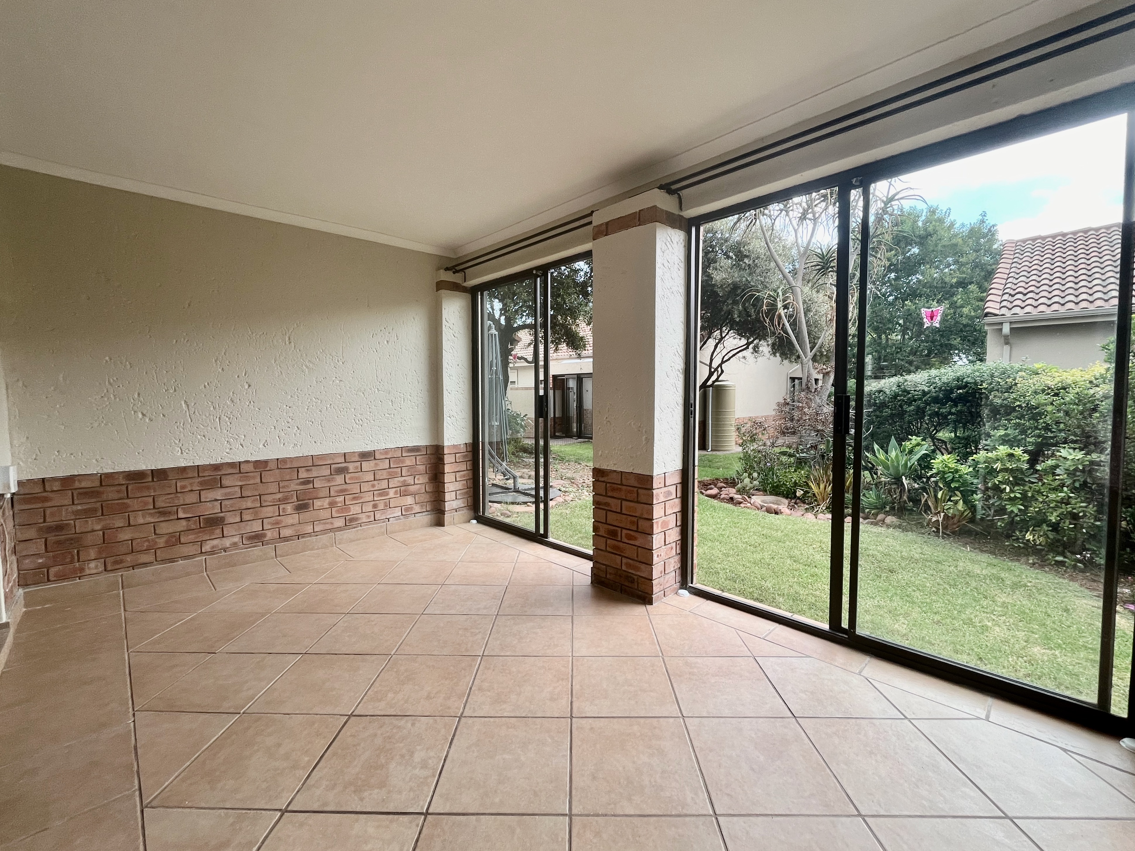 1 Bedroom Property for Sale in The Retreat Gauteng