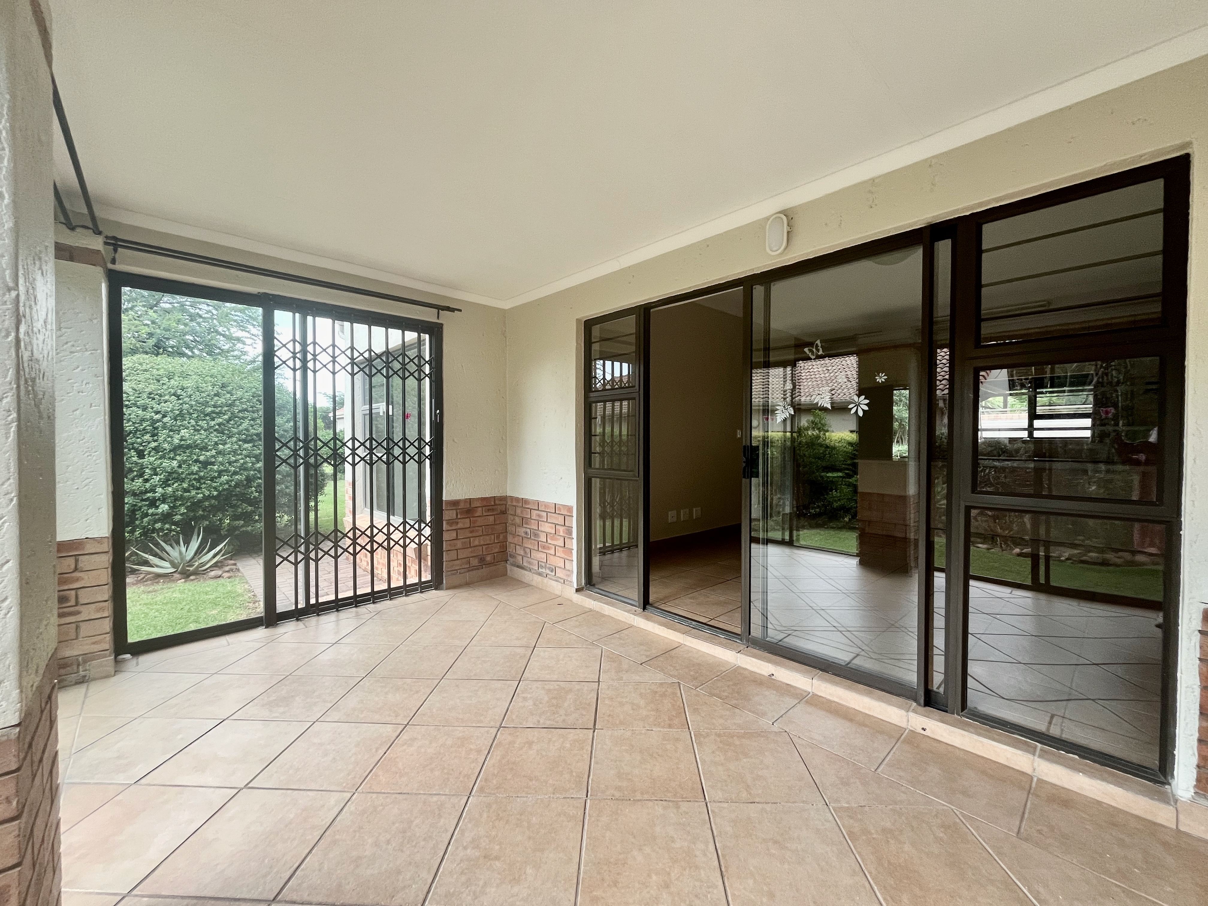 1 Bedroom Property for Sale in The Retreat Gauteng