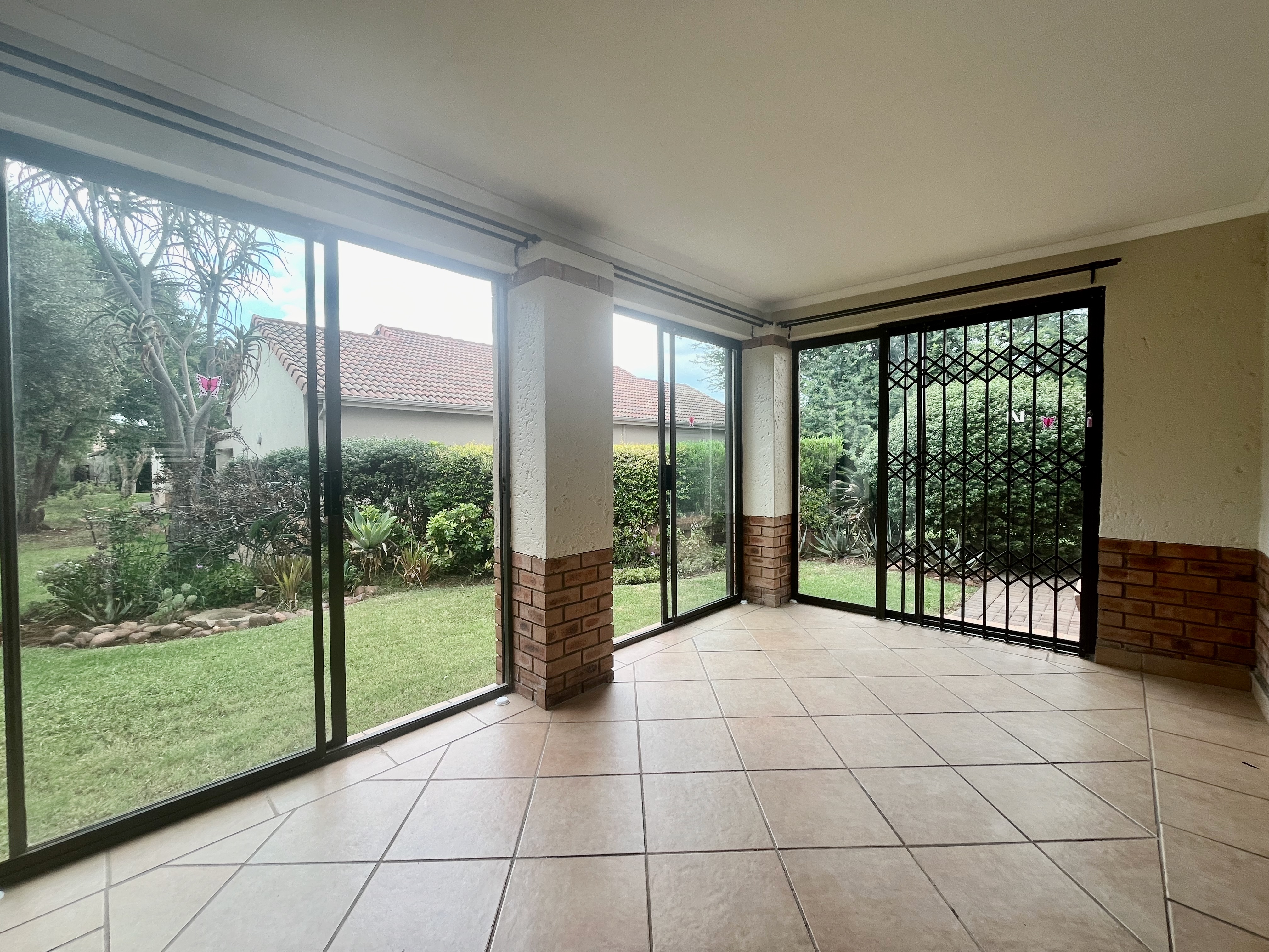 1 Bedroom Property for Sale in The Retreat Gauteng