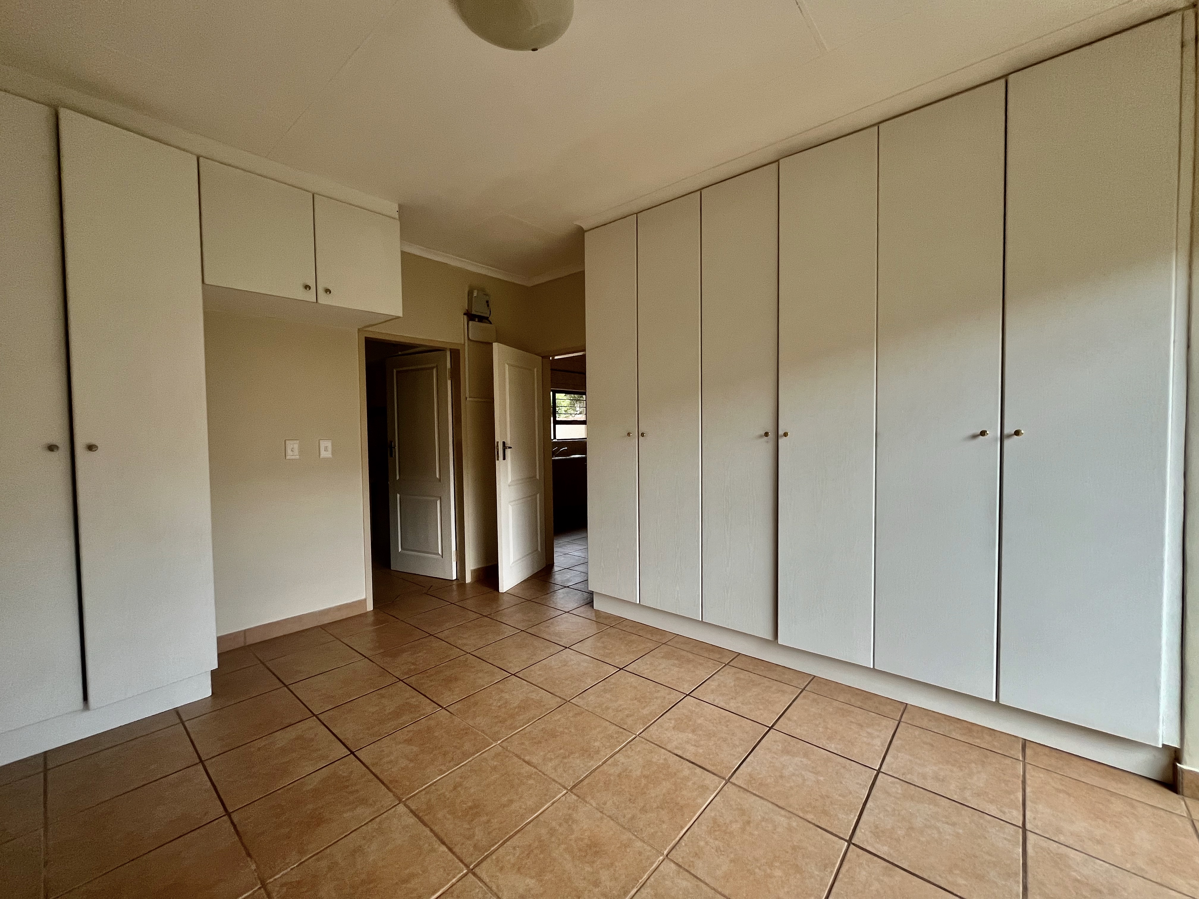 1 Bedroom Property for Sale in The Retreat Gauteng