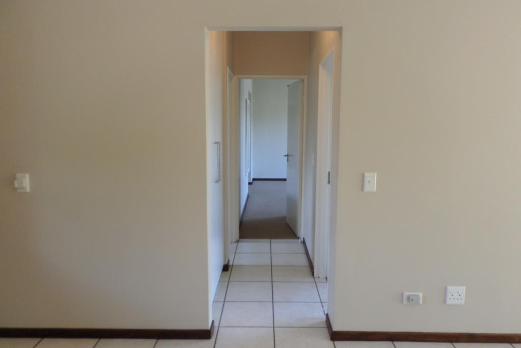 To Let 2 Bedroom Property for Rent in Fourways Gauteng