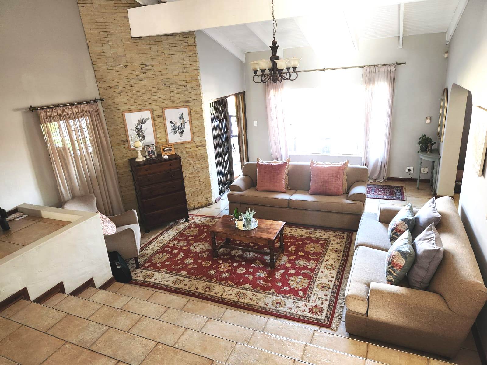 4 Bedroom Property for Sale in Eldoraigne Gauteng