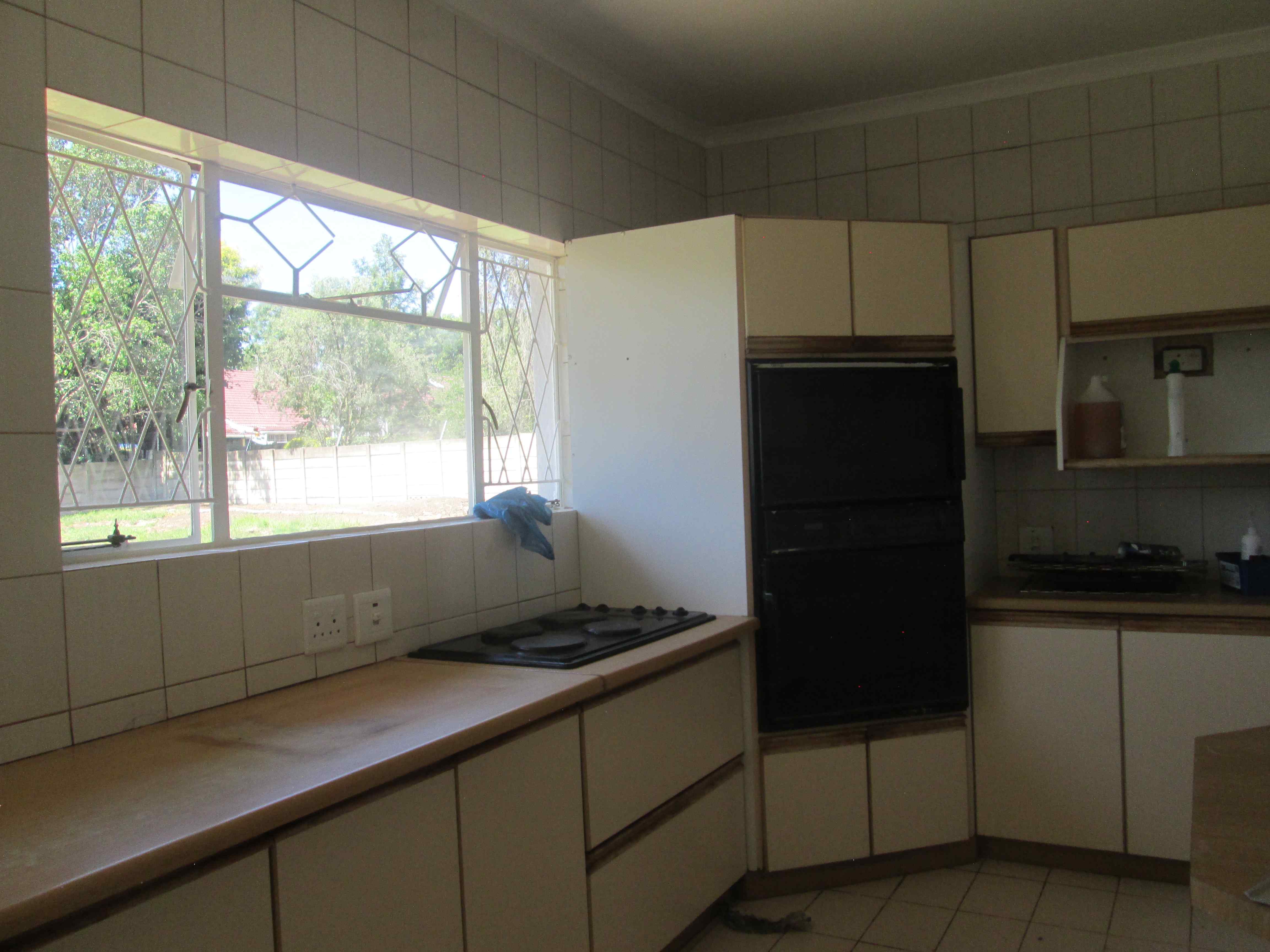 To Let 5 Bedroom Property for Rent in Wendywood Gauteng