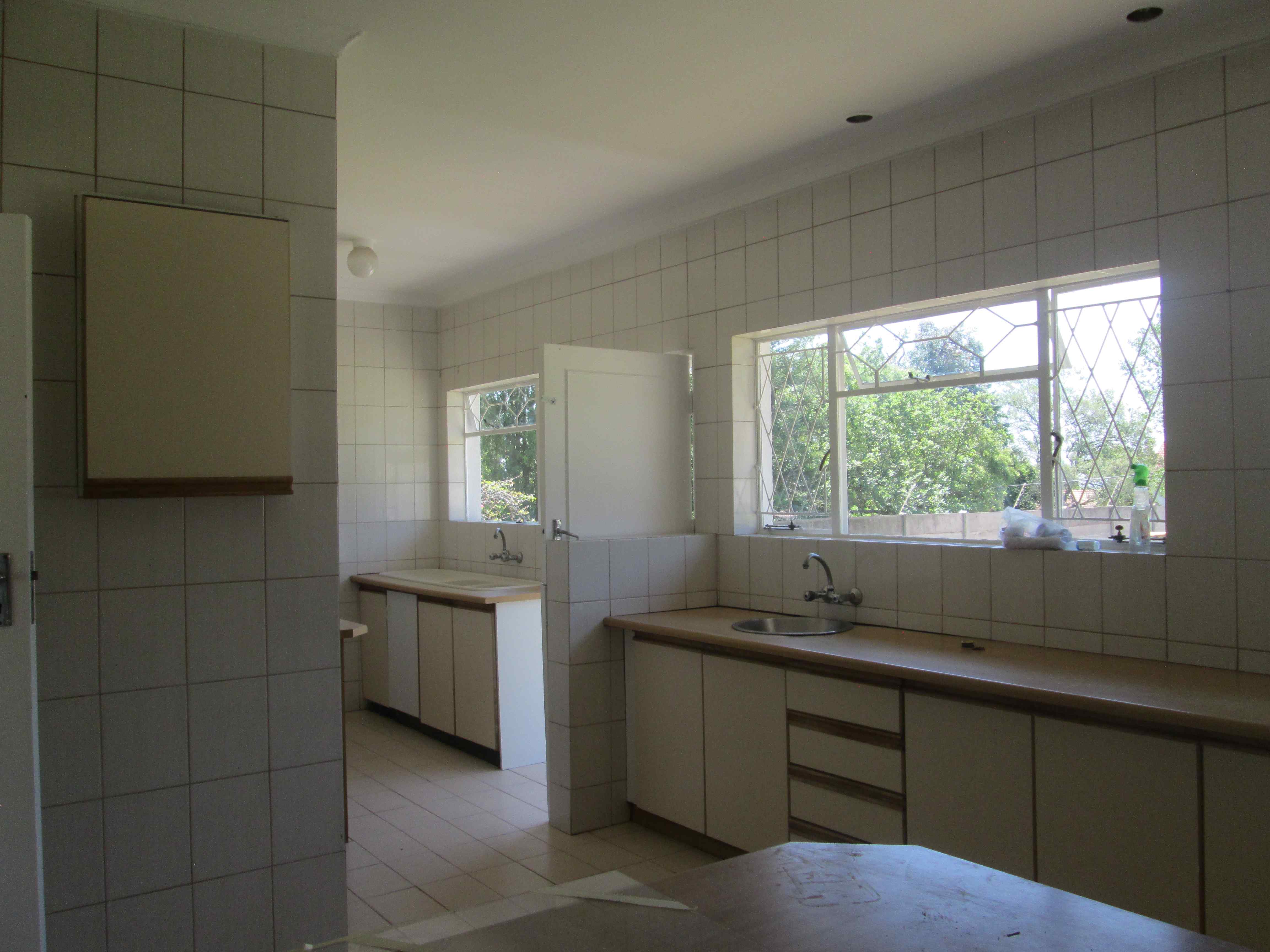 To Let 5 Bedroom Property for Rent in Wendywood Gauteng