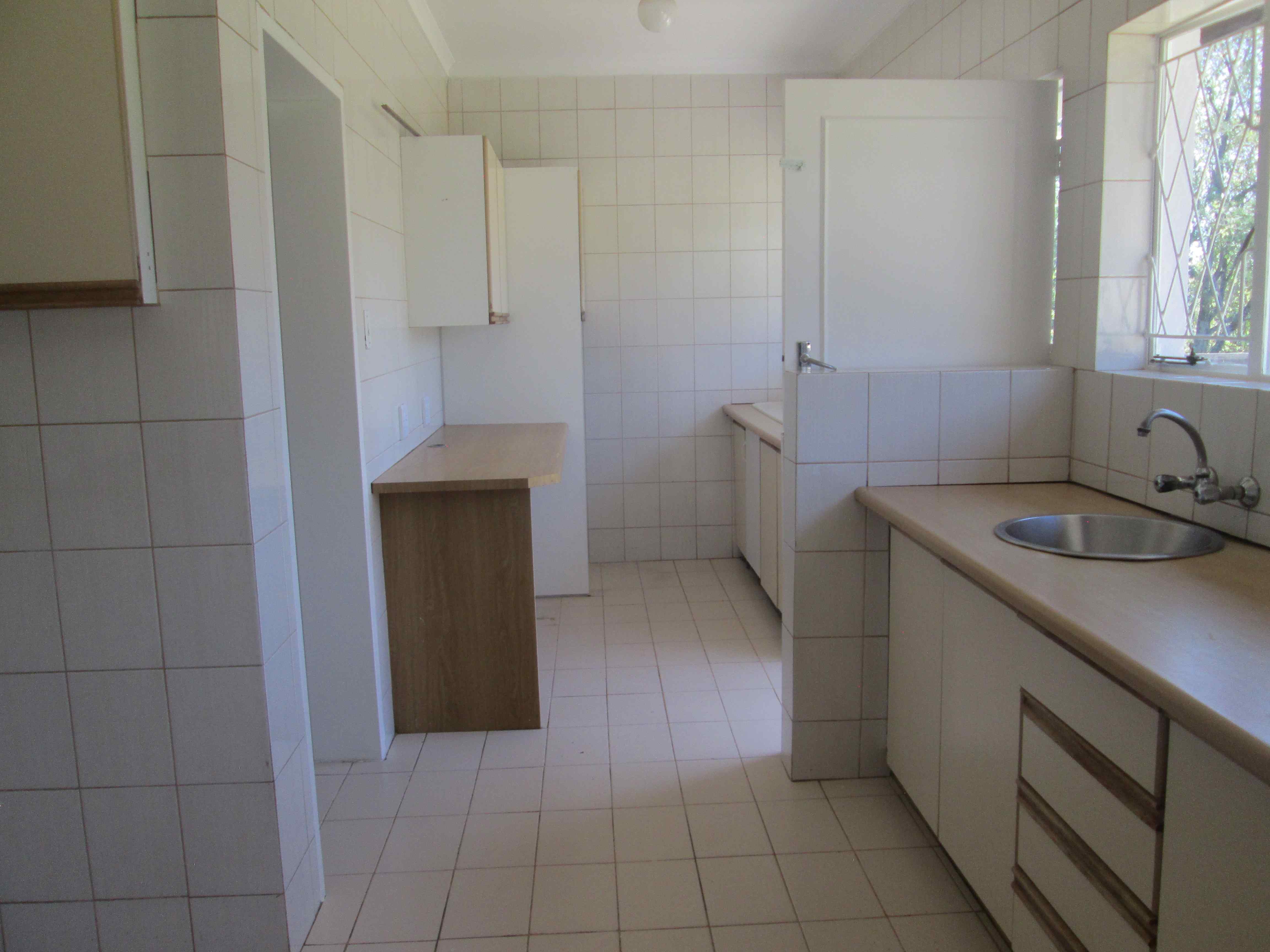 To Let 5 Bedroom Property for Rent in Wendywood Gauteng