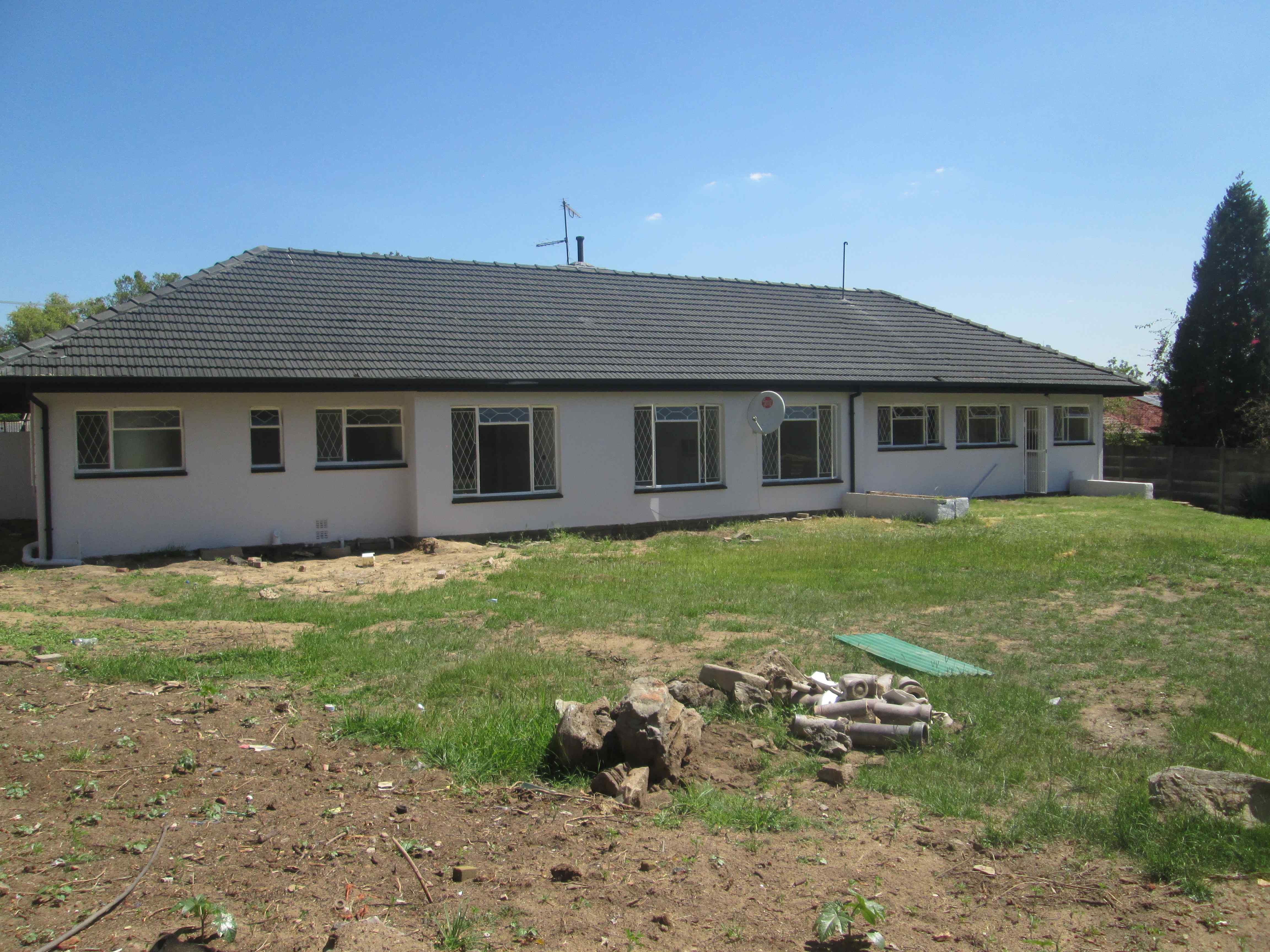 To Let 5 Bedroom Property for Rent in Wendywood Gauteng