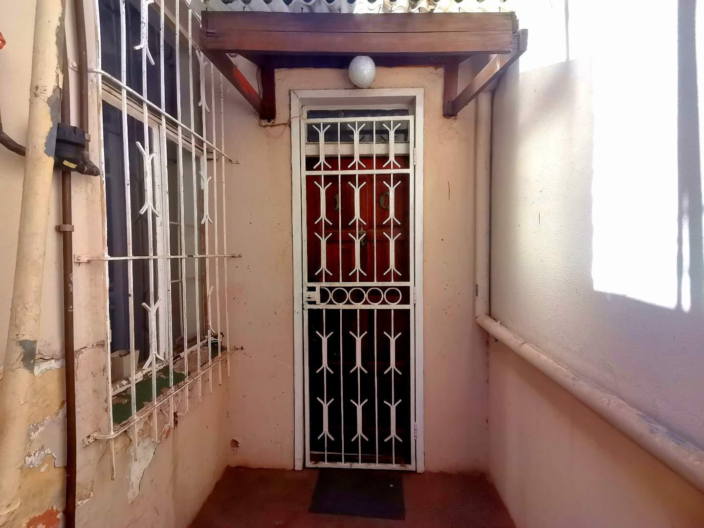 1 Bedroom Property for Sale in Yeoville Gauteng