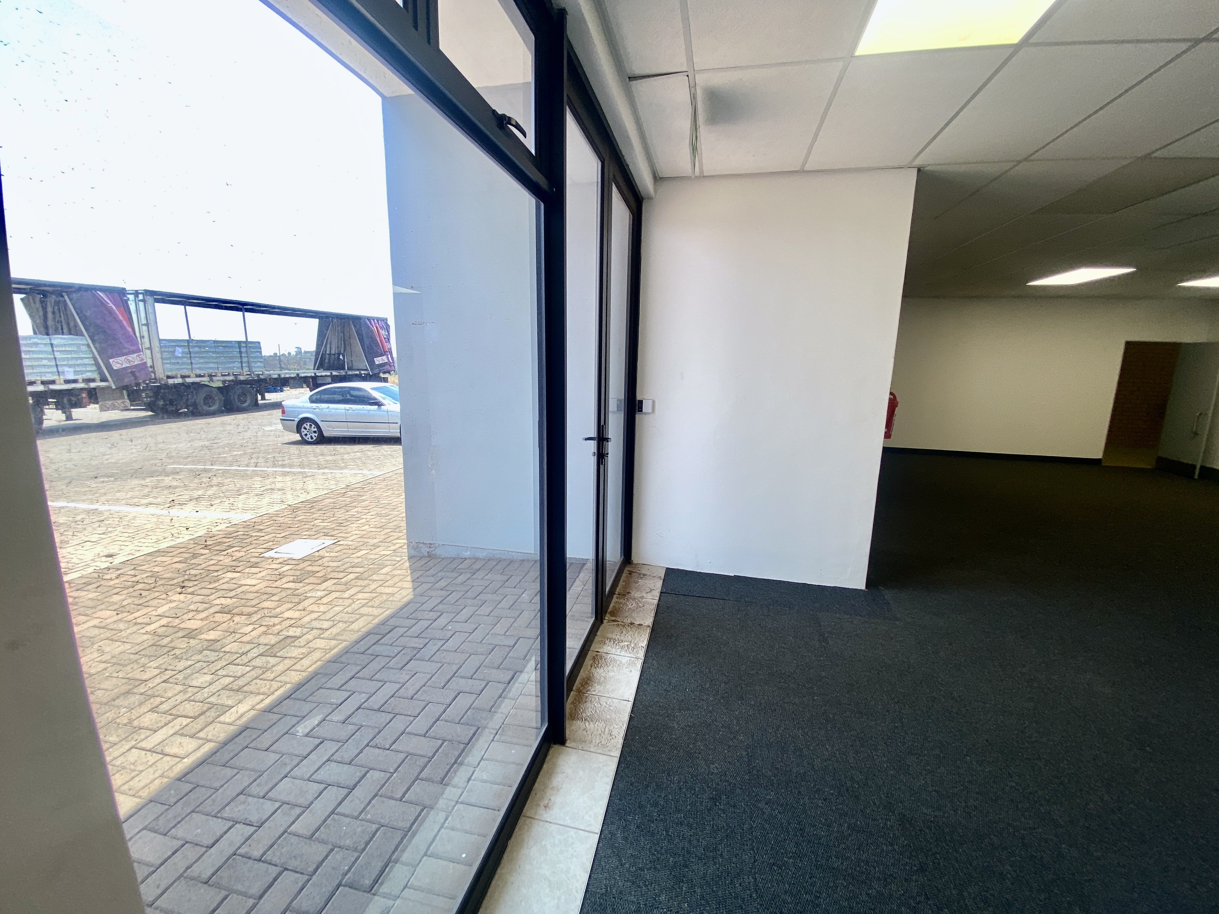 To Let commercial Property for Rent in Olifantsfontein Gauteng