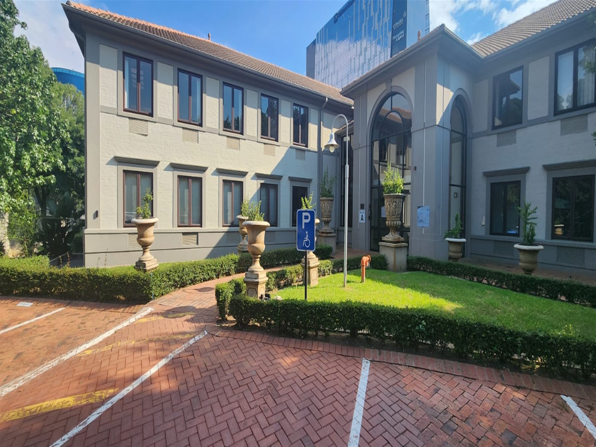 To Let commercial Property for Rent in Wierda Valley Gauteng