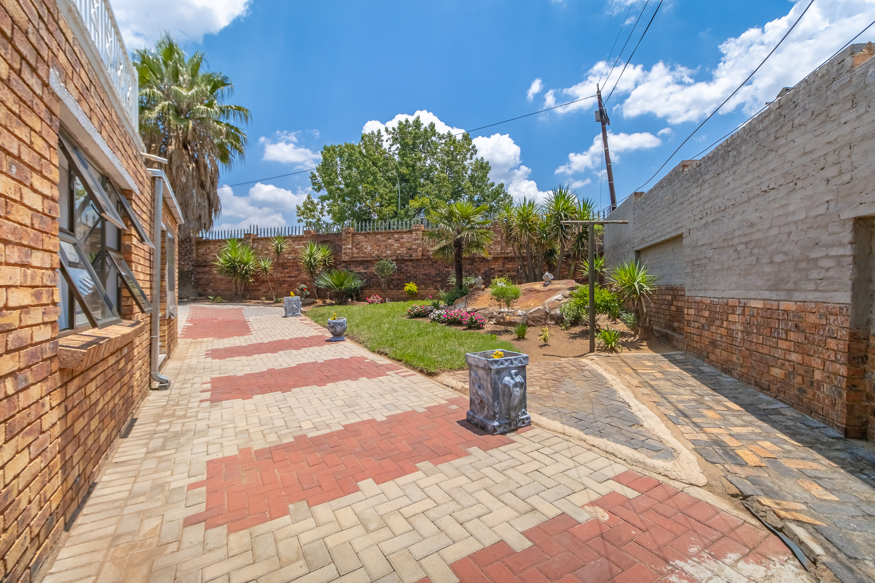 4 Bedroom Property for Sale in Jordaan Park Gauteng