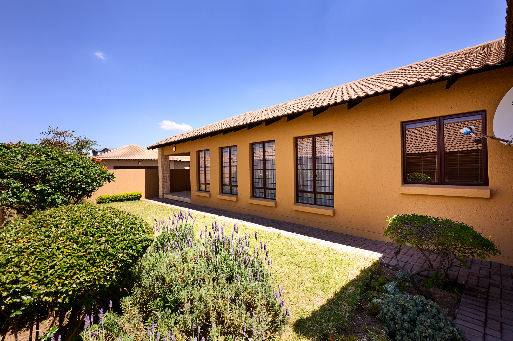 3 Bedroom Property for Sale in Erand Gardens Gauteng