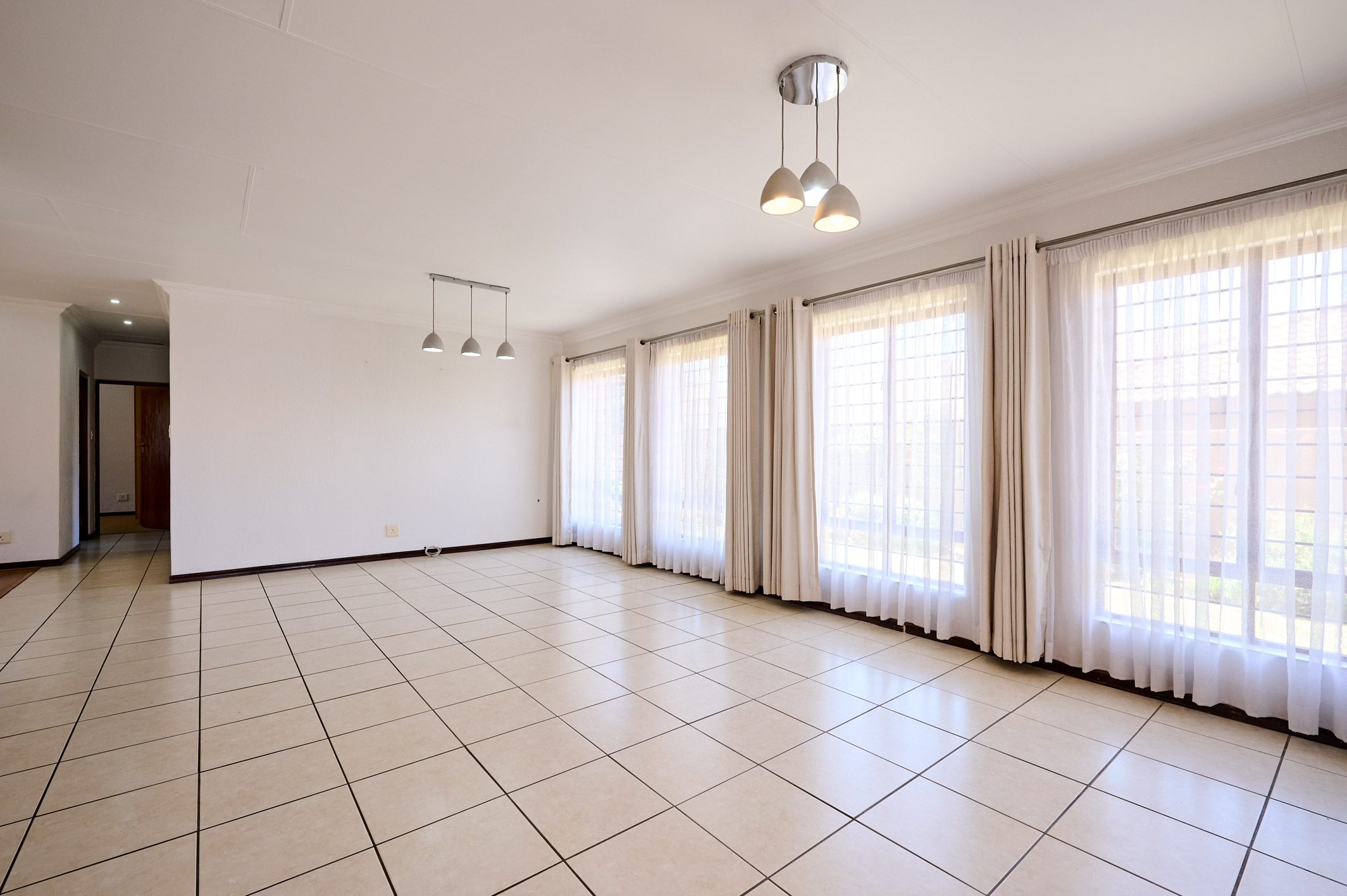 3 Bedroom Property for Sale in Erand Gardens Gauteng