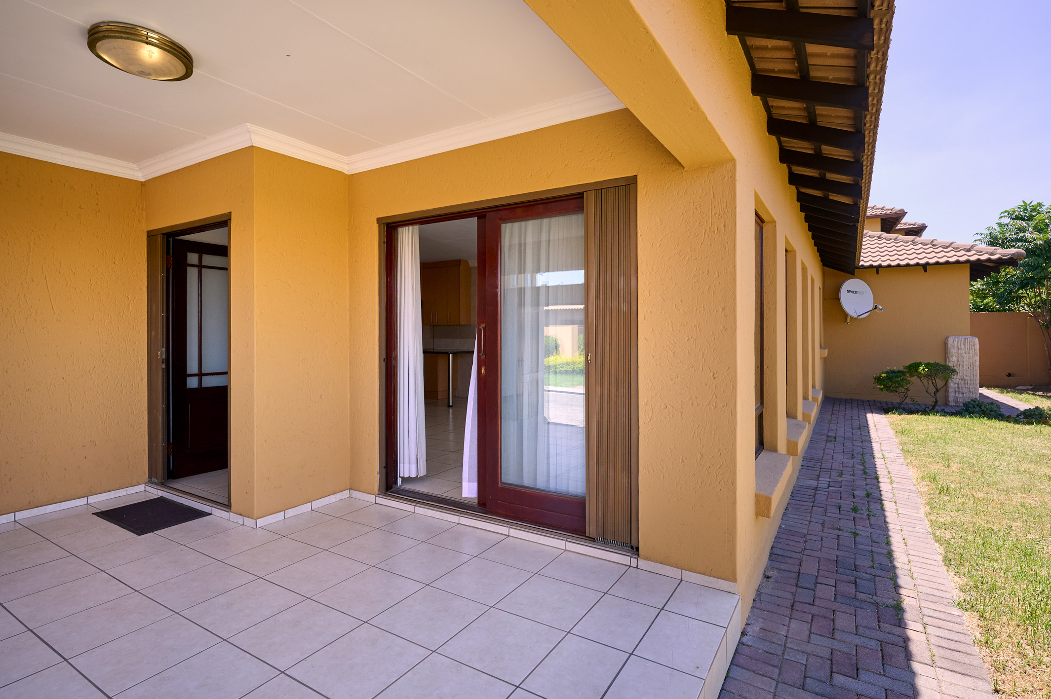 3 Bedroom Property for Sale in Erand Gardens Gauteng