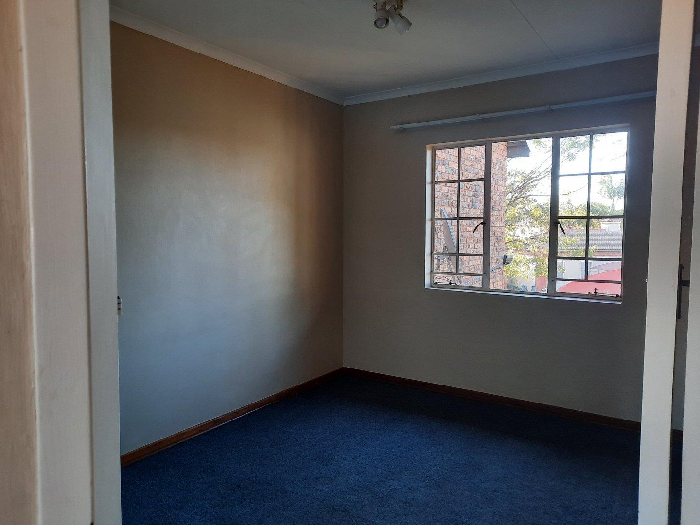 2 Bedroom Property for Sale in Highveld Gauteng