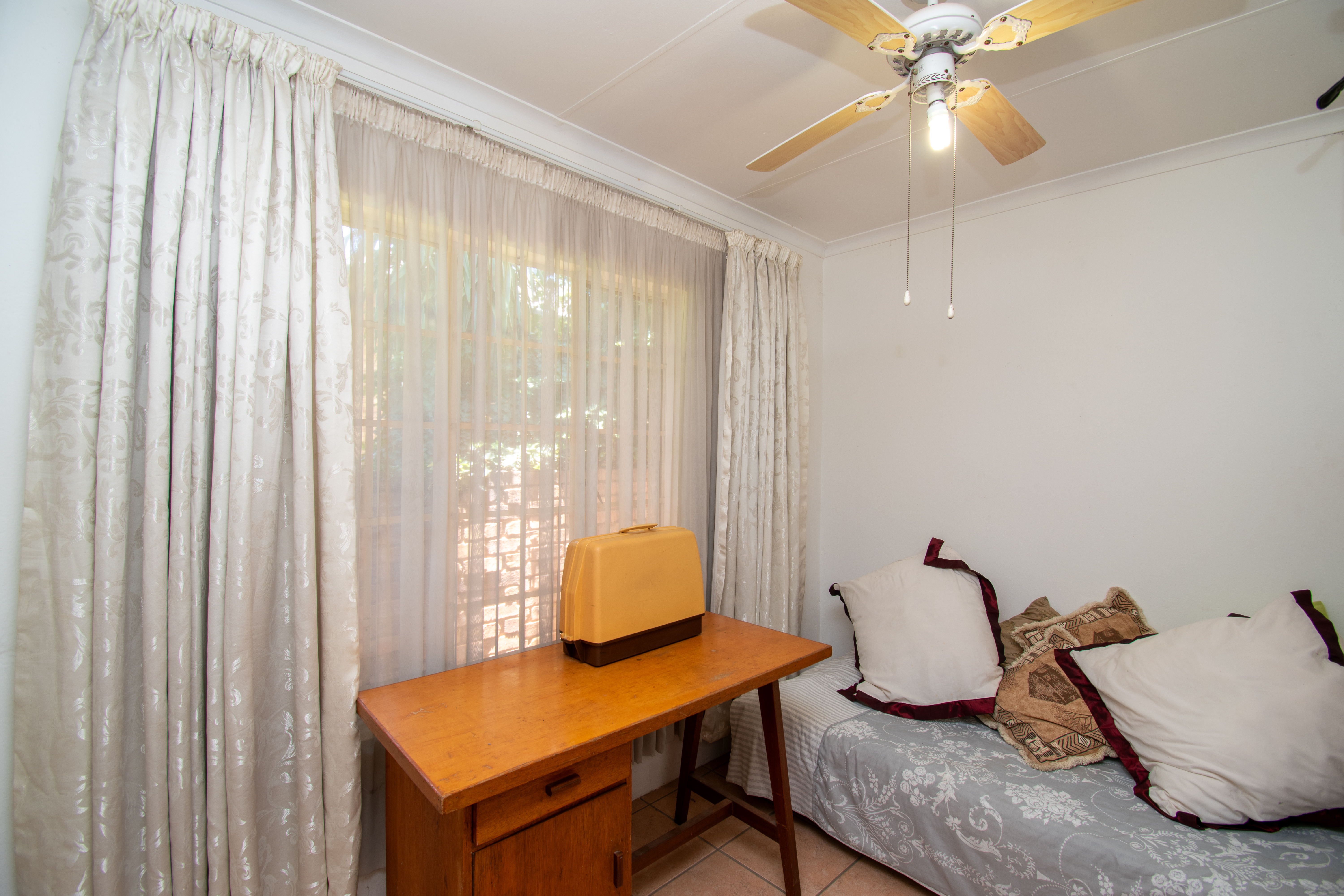 2 Bedroom Property for Sale in Radiokop Gauteng