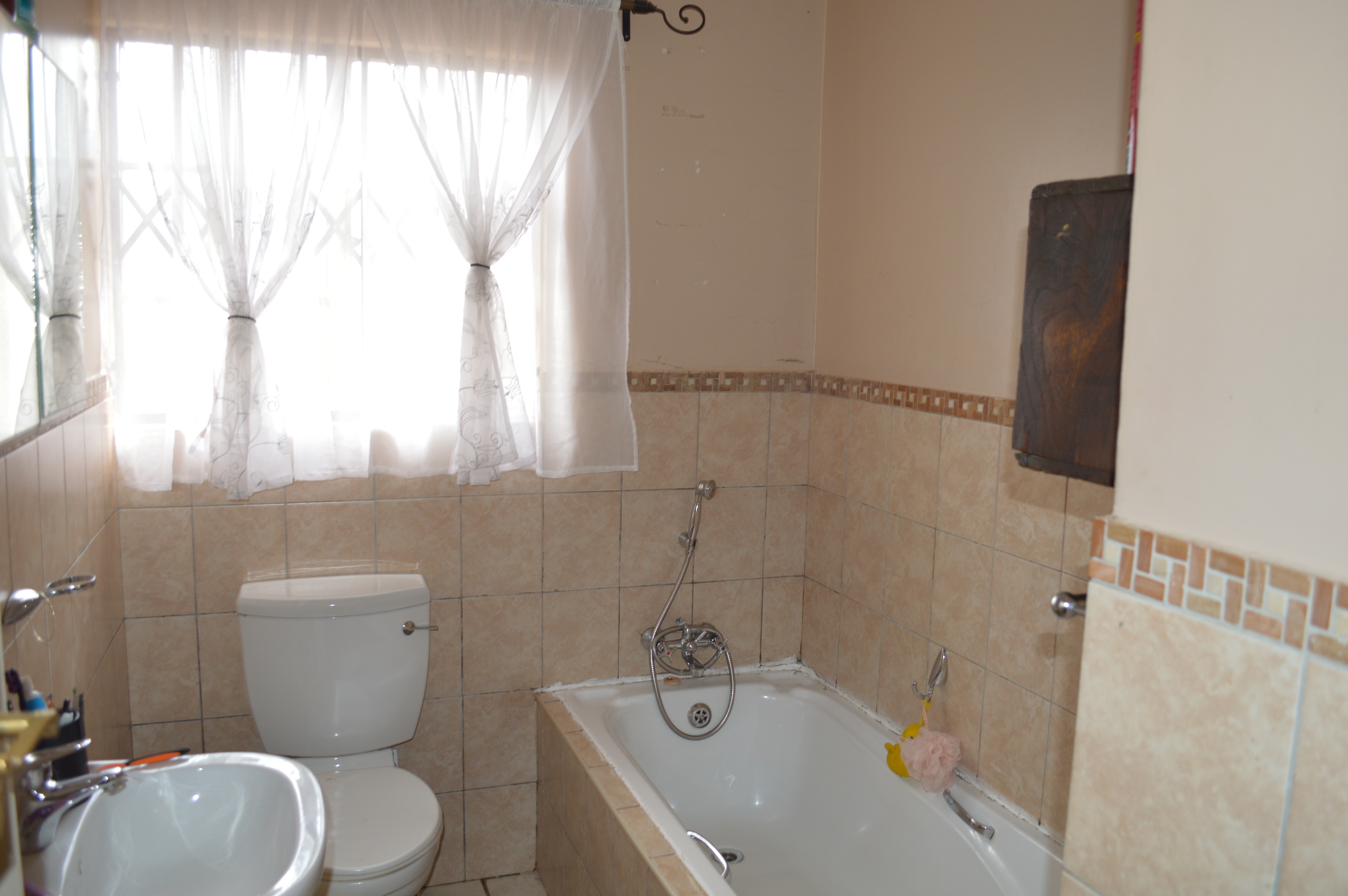 3 Bedroom Property for Sale in Kookrus Gauteng