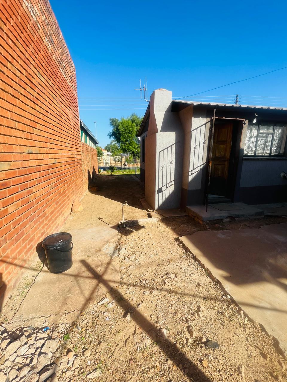 2 Bedroom Property for Sale in Soshanguve G Gauteng