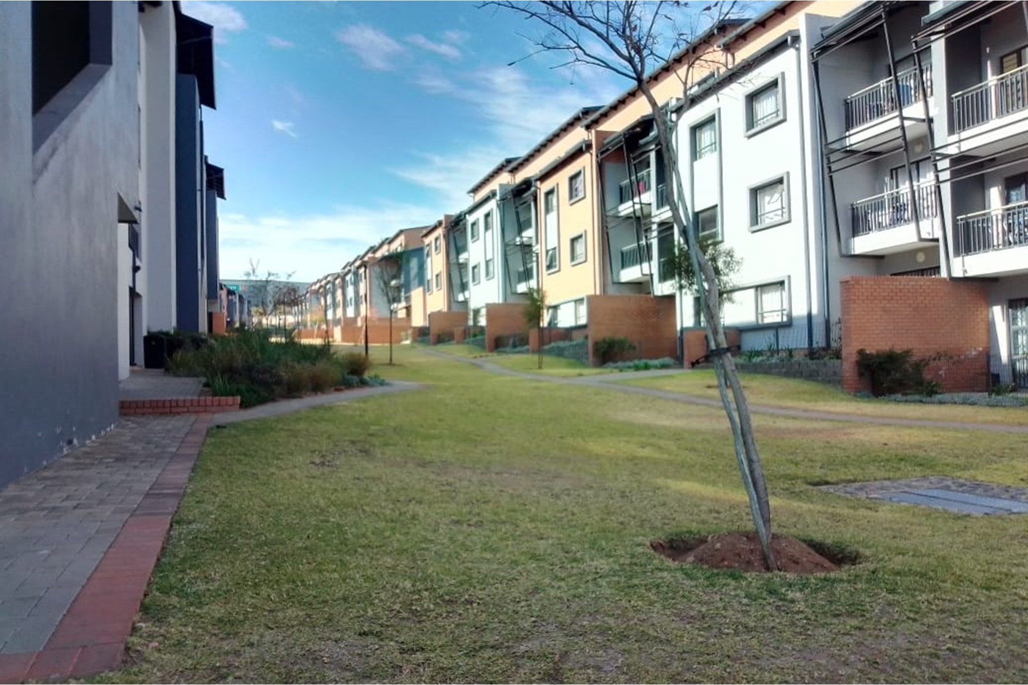 2 Bedroom Property for Sale in Vorna Valley Gauteng