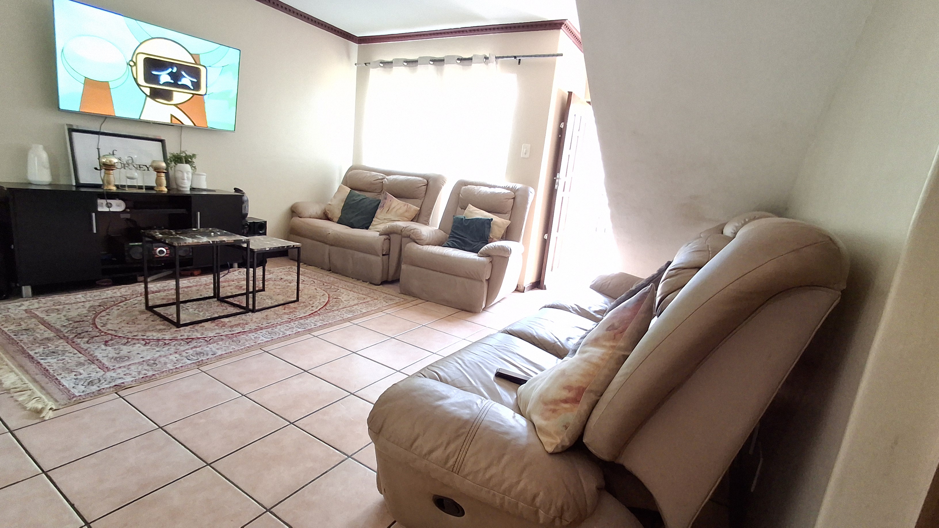 3 Bedroom Property for Sale in Die Hoewes Gauteng