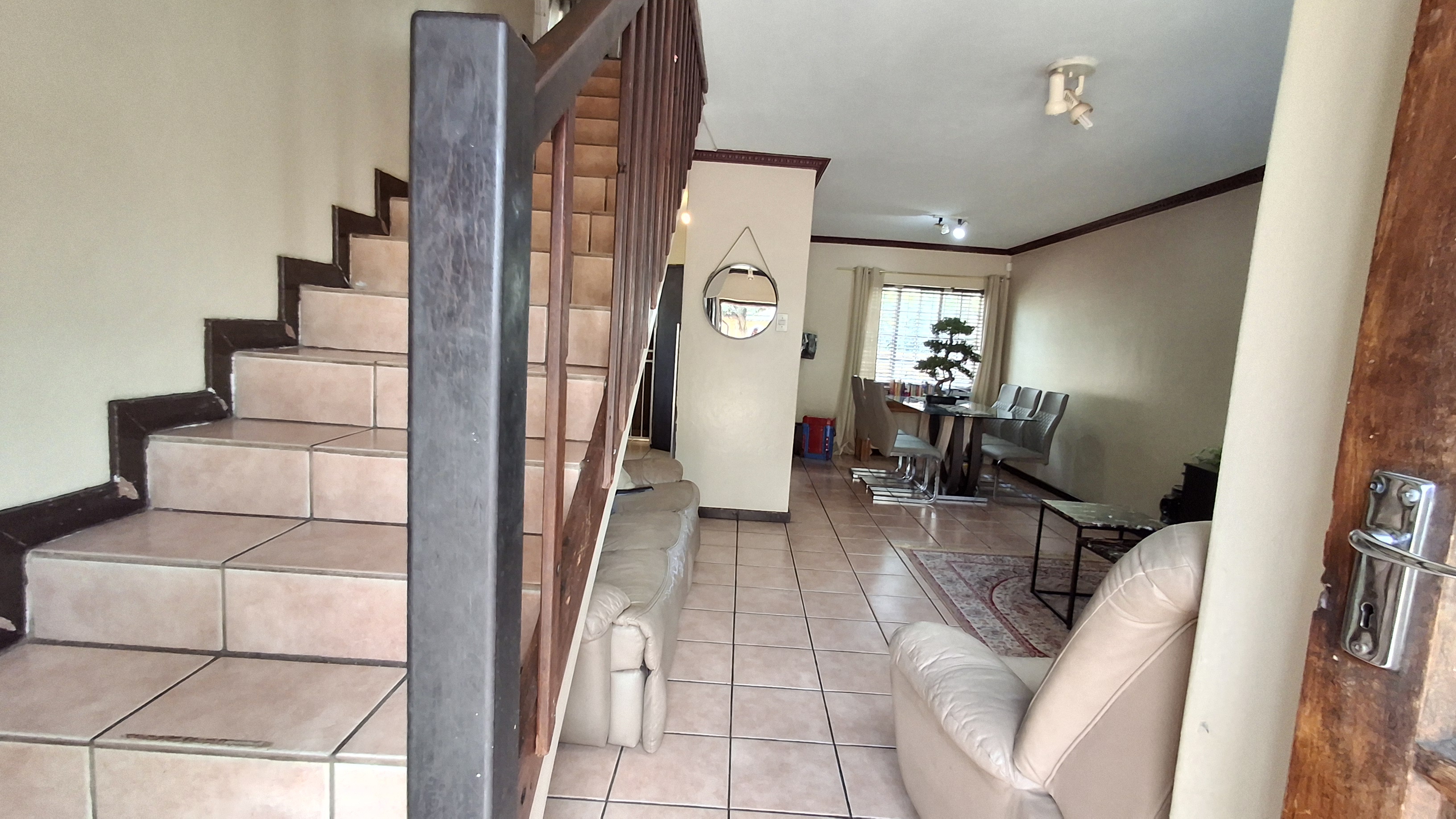 3 Bedroom Property for Sale in Die Hoewes Gauteng