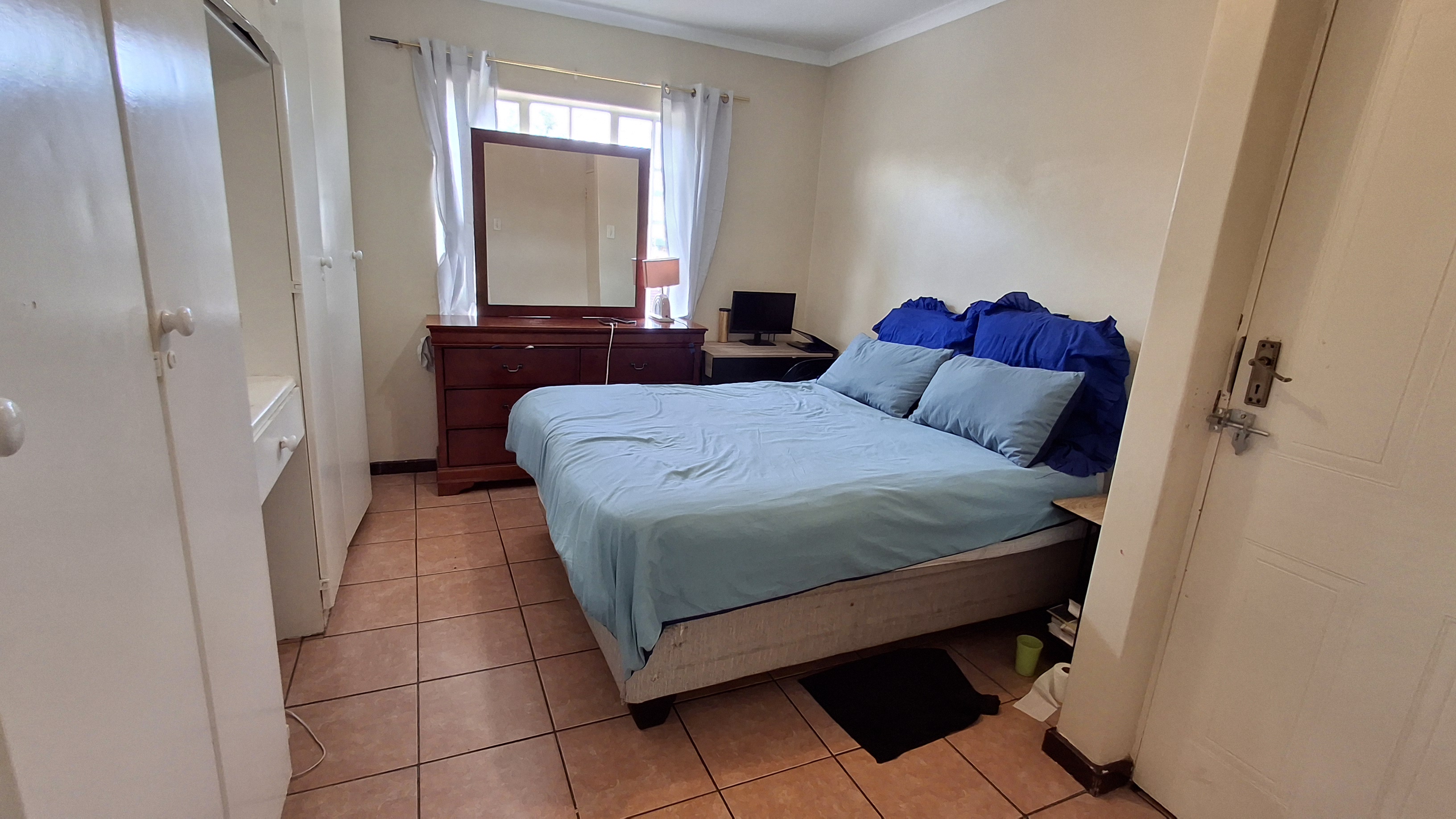 3 Bedroom Property for Sale in Die Hoewes Gauteng