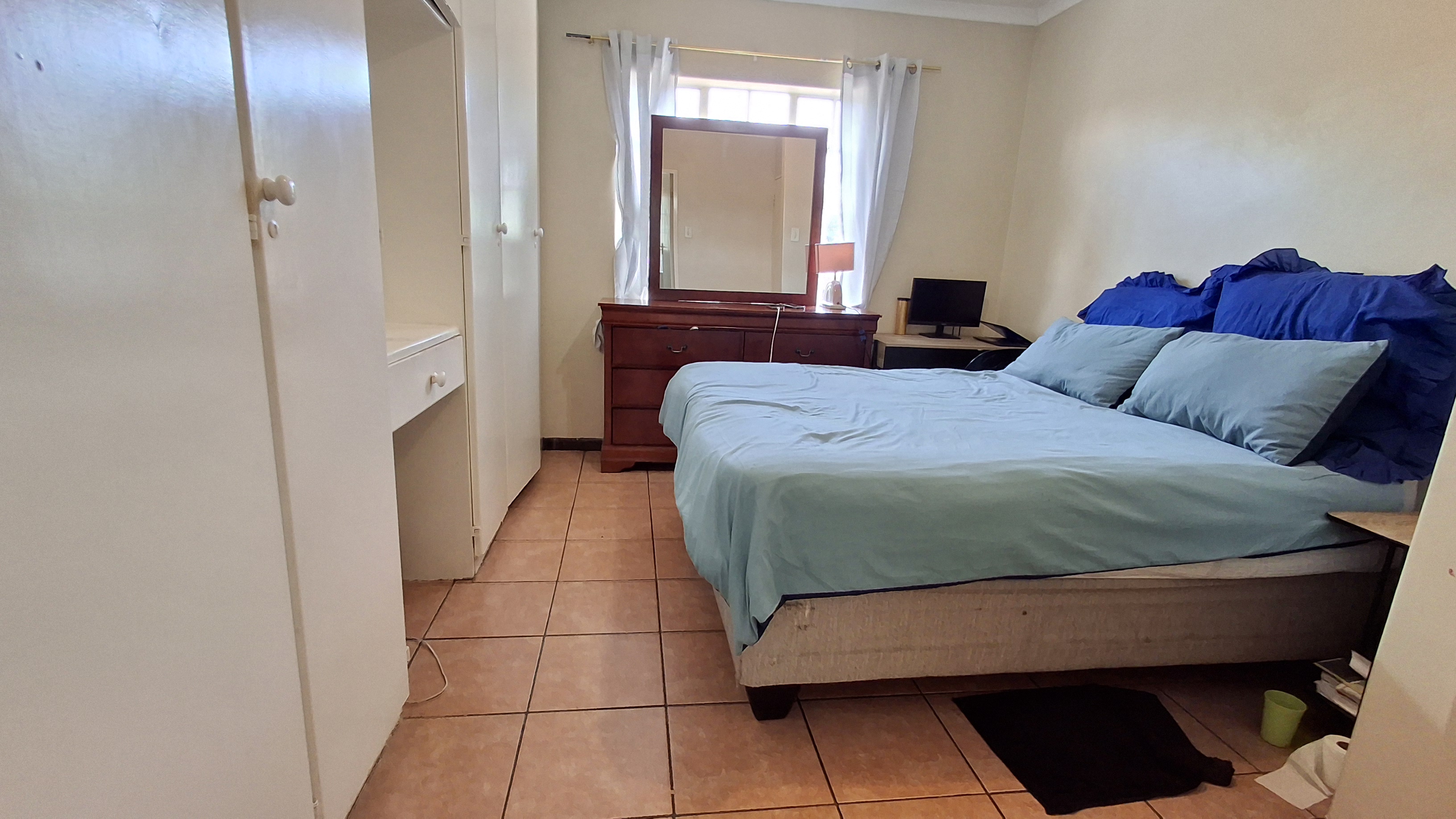 3 Bedroom Property for Sale in Die Hoewes Gauteng