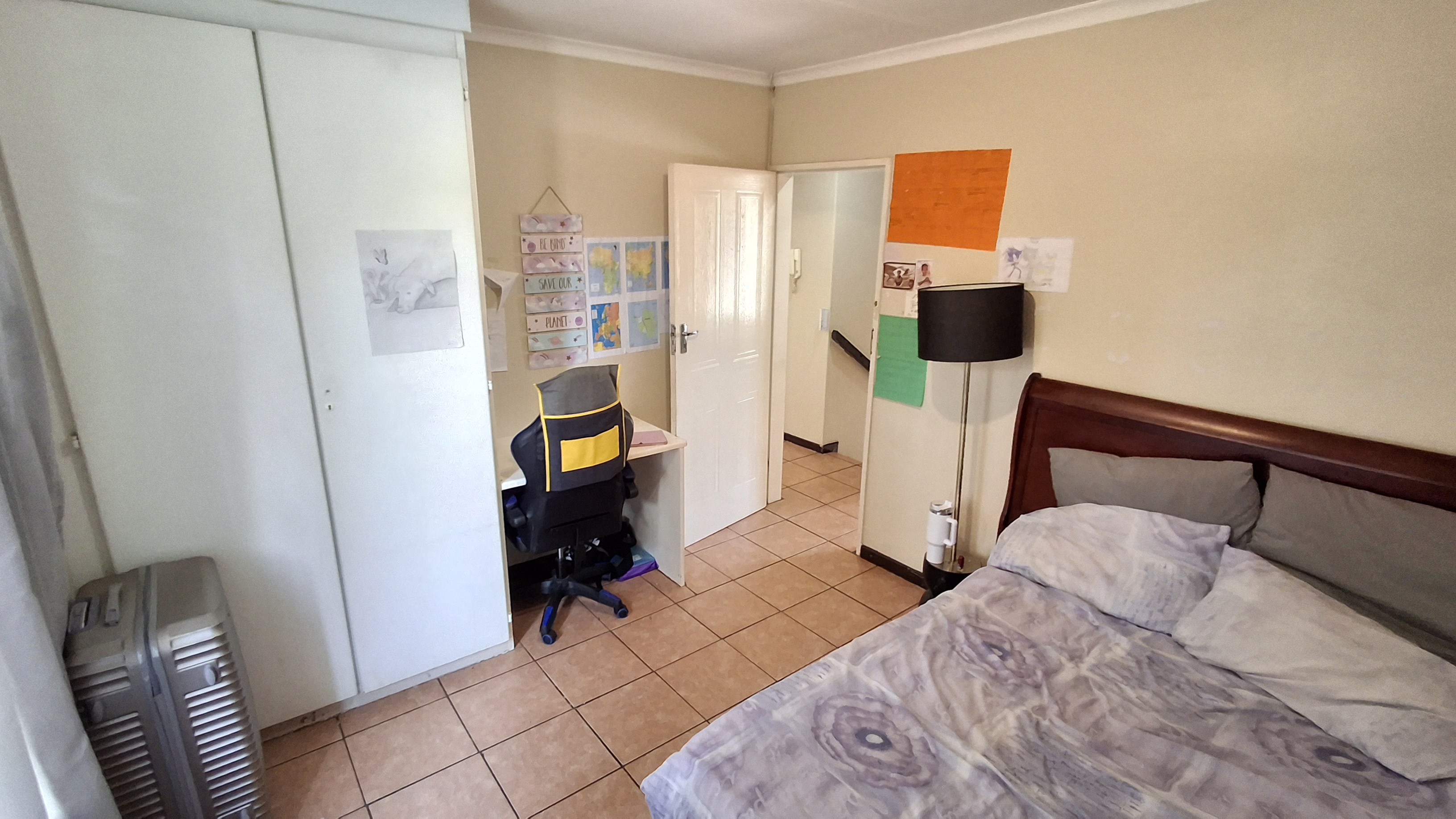 3 Bedroom Property for Sale in Die Hoewes Gauteng