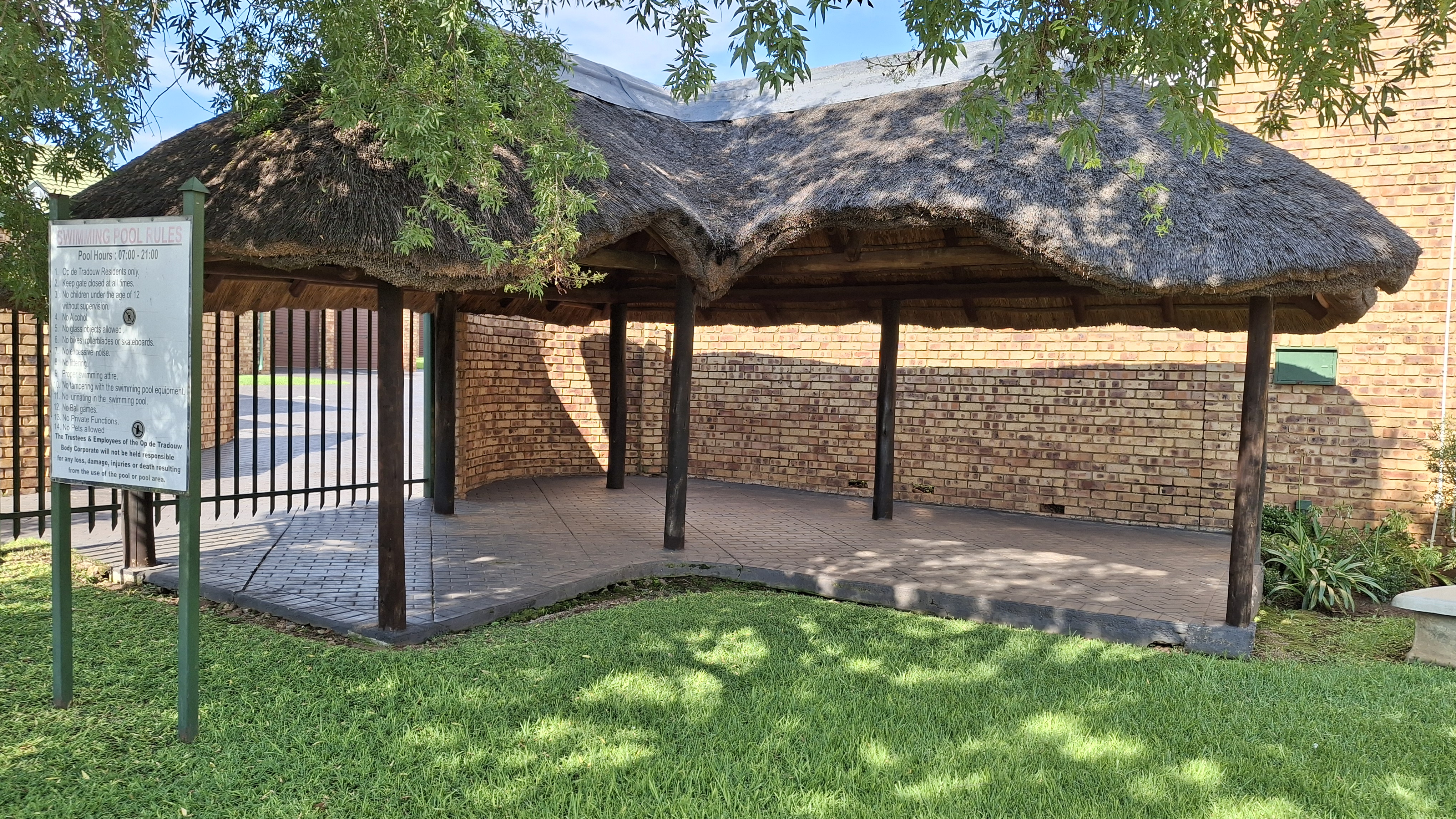 3 Bedroom Property for Sale in Die Hoewes Gauteng