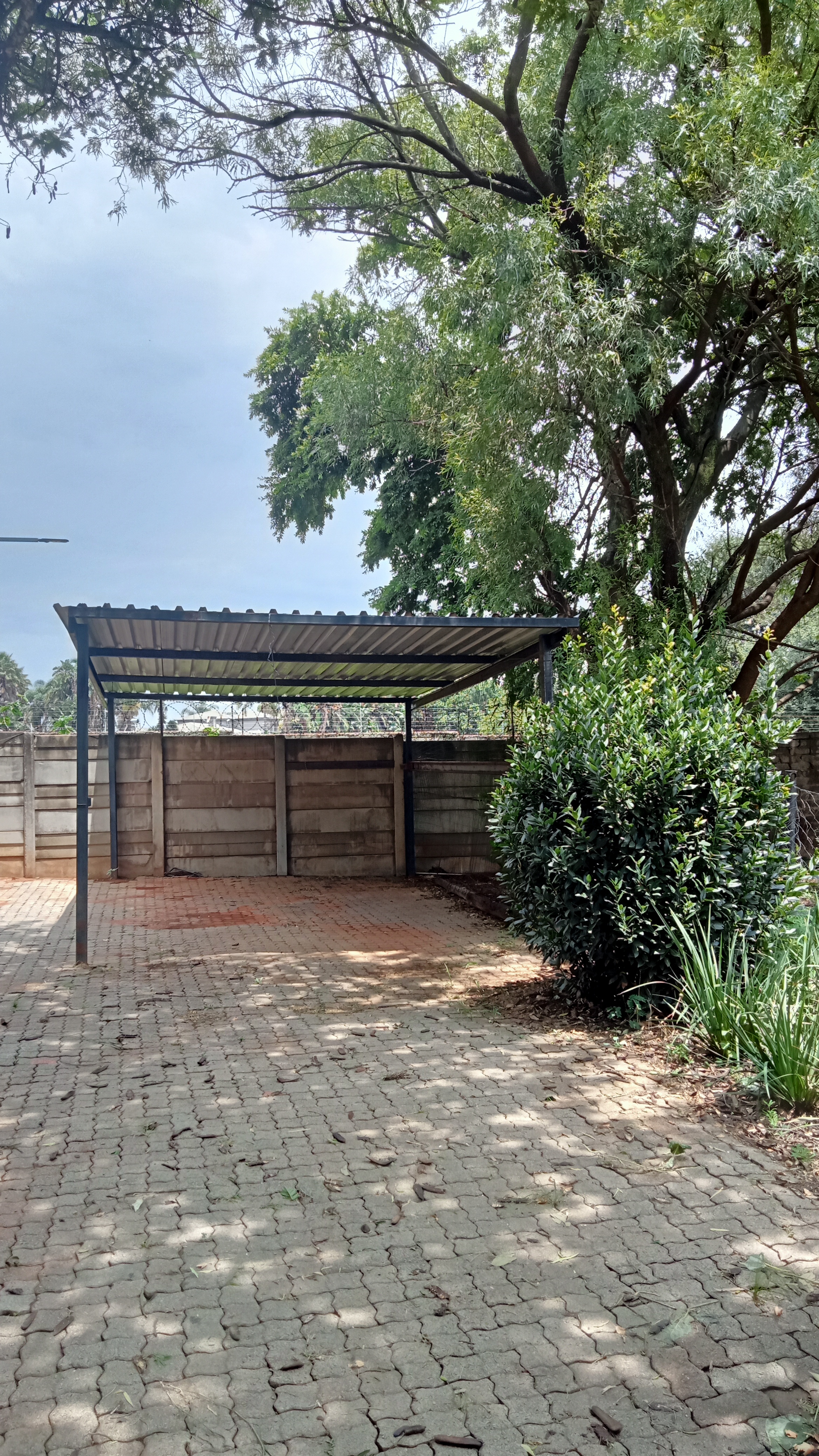 To Let 1 Bedroom Property for Rent in Glen Austin Gauteng