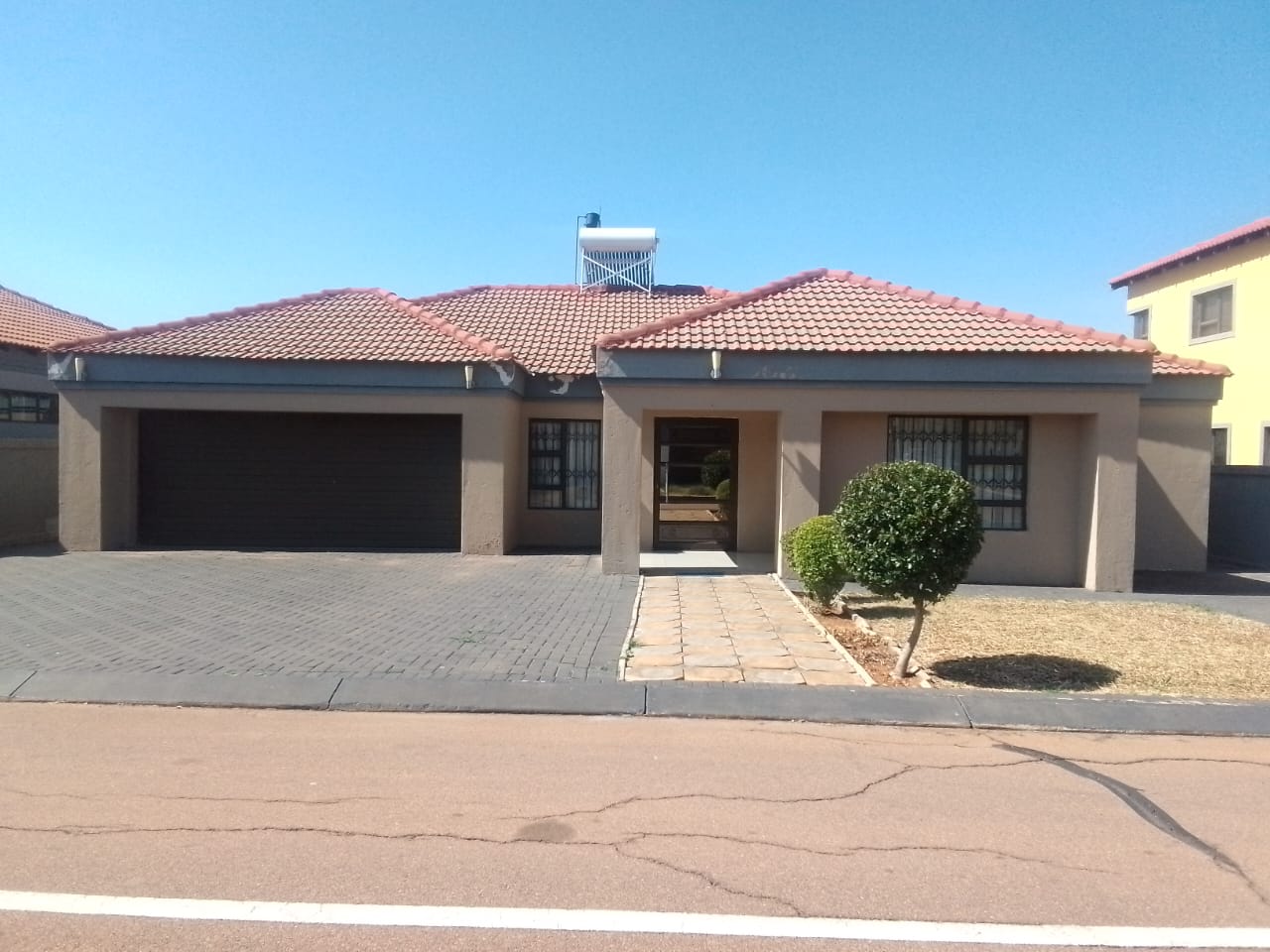 4 Bedroom Property for Sale in The Orchards Gauteng