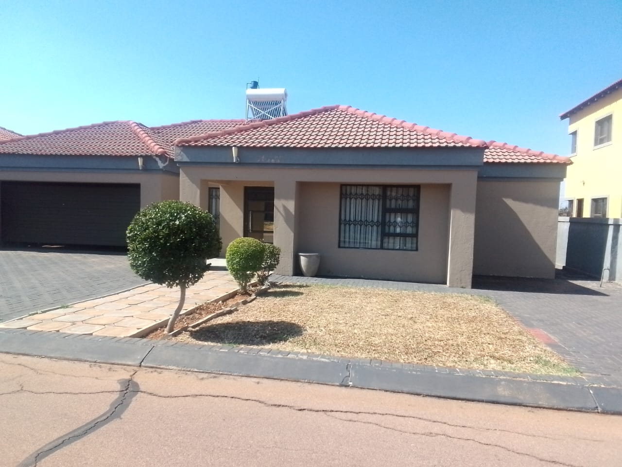 4 Bedroom Property for Sale in The Orchards Gauteng