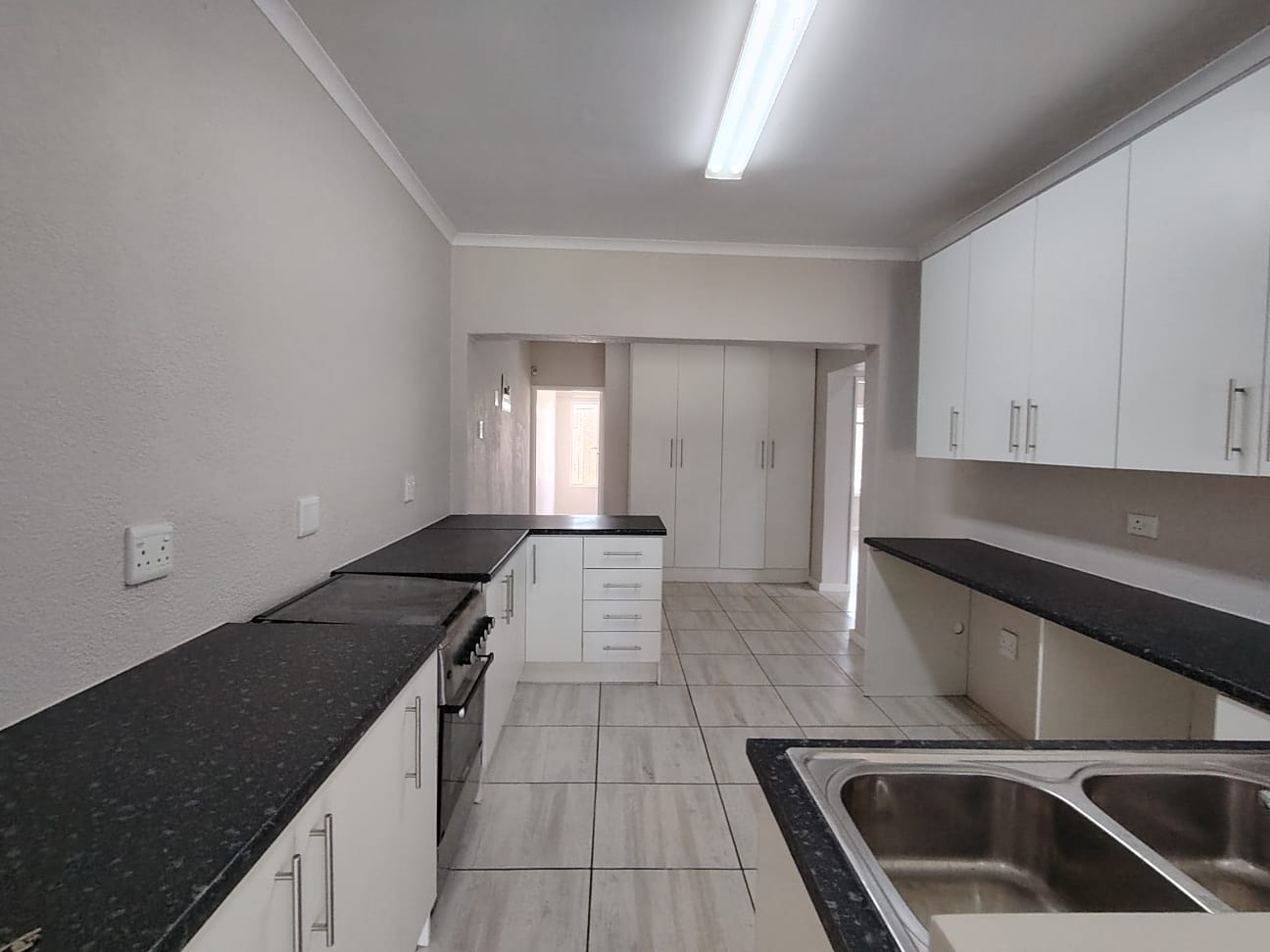 2 Bedroom Property for Sale in Brackendowns Gauteng